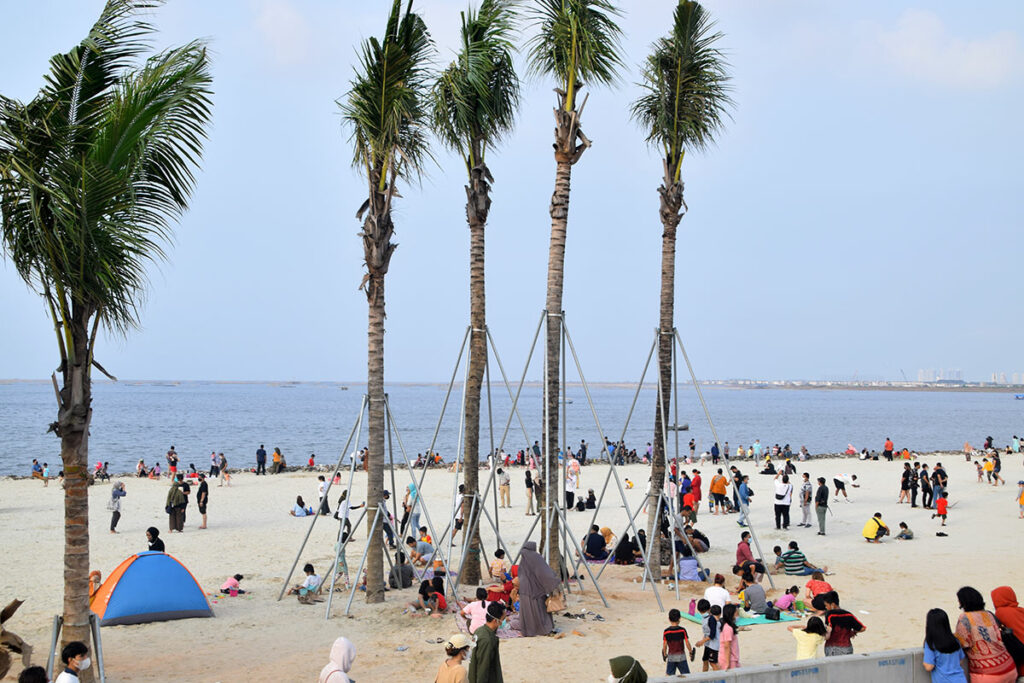 Pantai Pasir Putih Pik Tiket Masuk Lokasi Daya Tarik